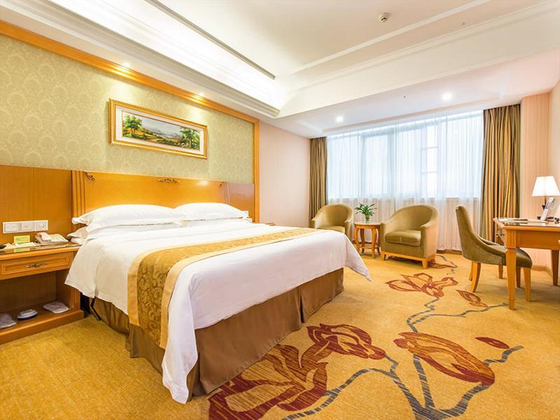 Vienna Hotel Shenzhen View Lake Park المظهر الخارجي الصورة